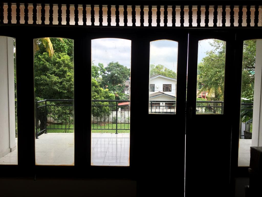 The Pallet House Dehiwala-Mount Lavinia ภายนอก รูปภาพ
