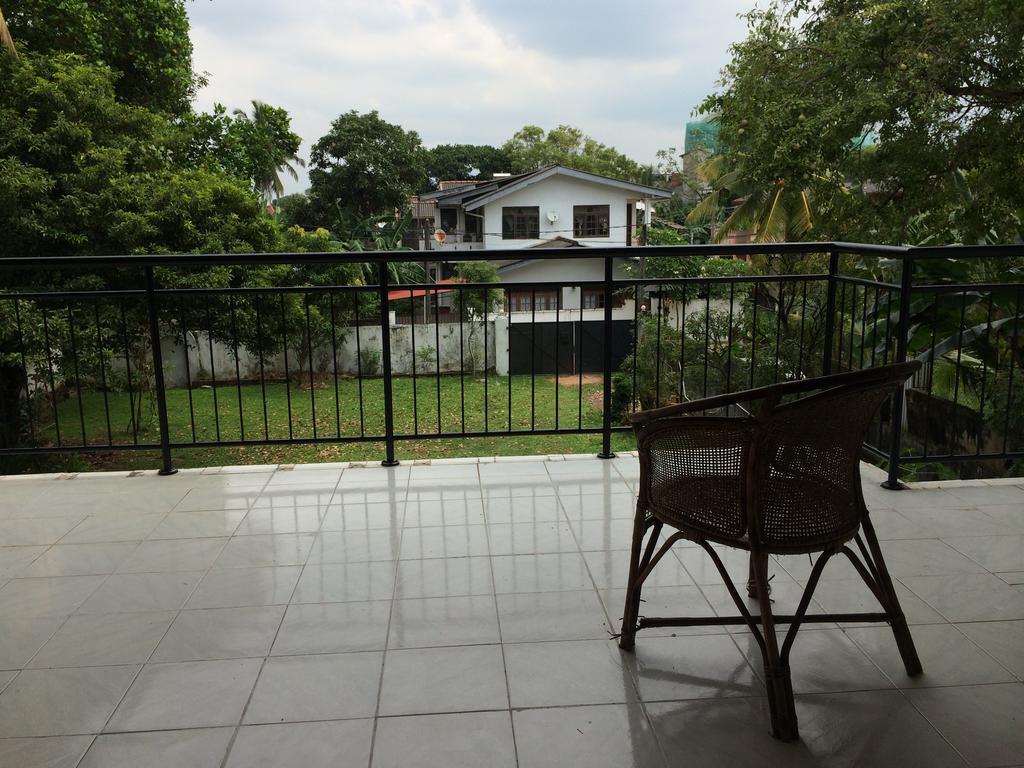 The Pallet House Dehiwala-Mount Lavinia ภายนอก รูปภาพ