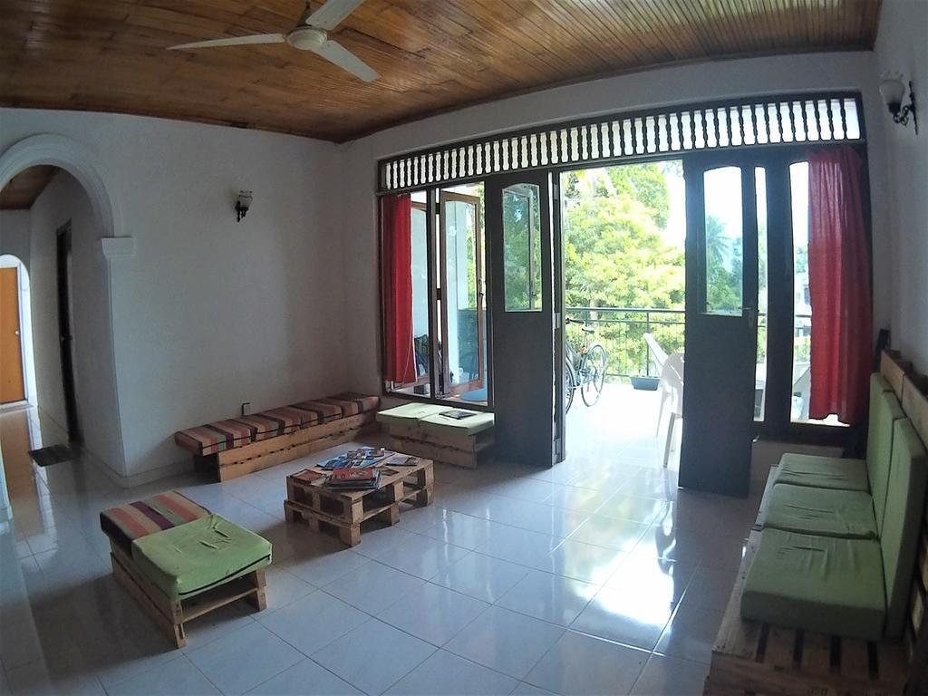 The Pallet House Dehiwala-Mount Lavinia ภายนอก รูปภาพ